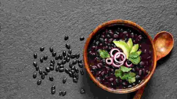 10 Benefits of Black Beans for Health and Nutrition!